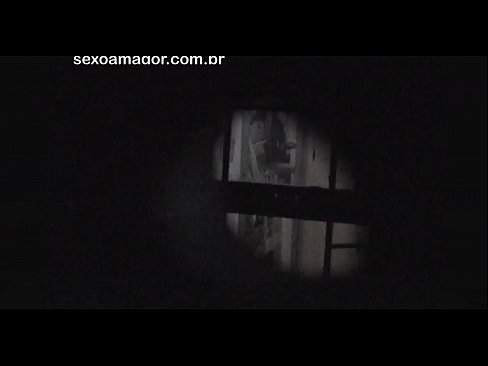 ❤️ Blondiin saab salaja videolevi naabruskonna voyeuri poolt peidetud õõnsate telliskivide taha peidetud Porno at et.cassino-vulkan646.ru ❌